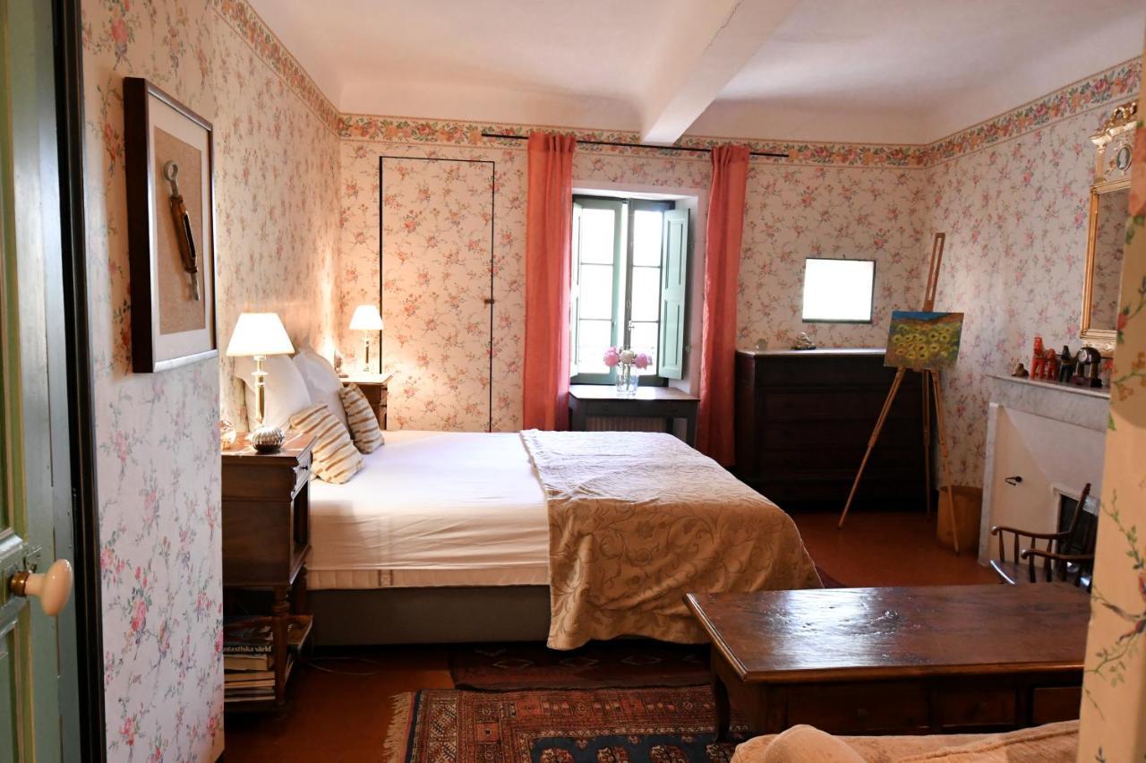Bed and Breakfast La Cachette Du Comte Montfort-sur-Argens Esterno foto
