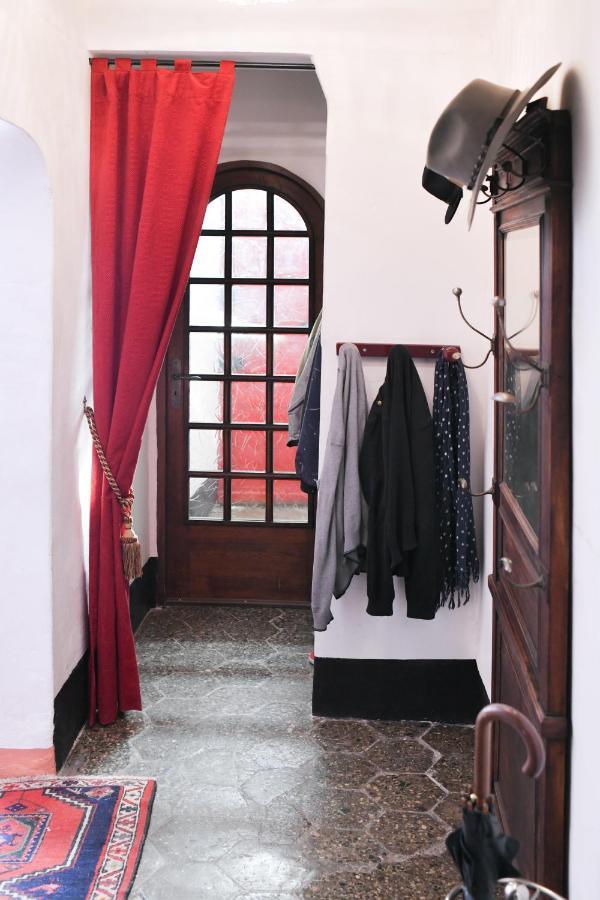 Bed and Breakfast La Cachette Du Comte Montfort-sur-Argens Esterno foto