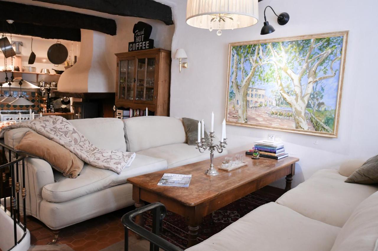 Bed and Breakfast La Cachette Du Comte Montfort-sur-Argens Esterno foto