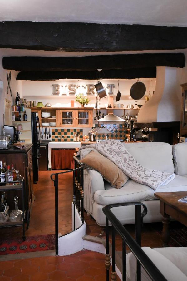 Bed and Breakfast La Cachette Du Comte Montfort-sur-Argens Esterno foto